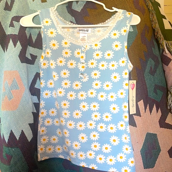 90s inspired NWT daisy top! - Picture 1 of 1